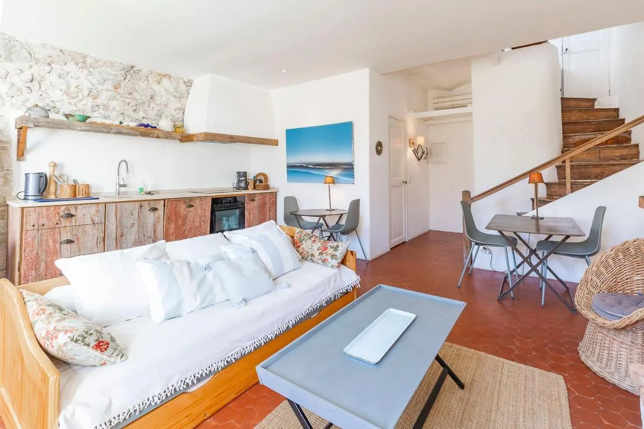 Lejlighed Logement Atypique Dans La Rue Fourmilliere Antibes