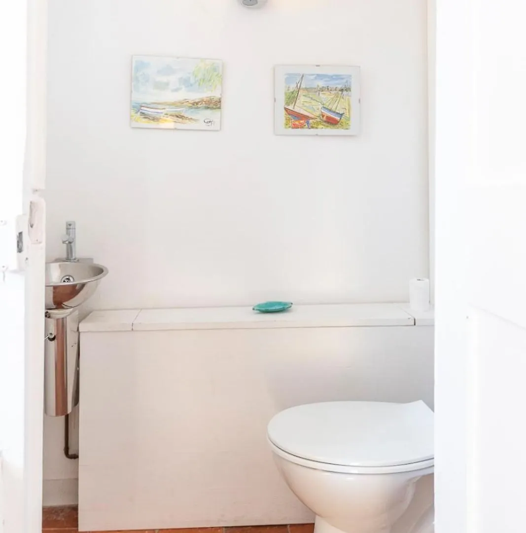Logement Atypique Dans La Rue Fourmilliere Antibes 0*,  Frankrig
