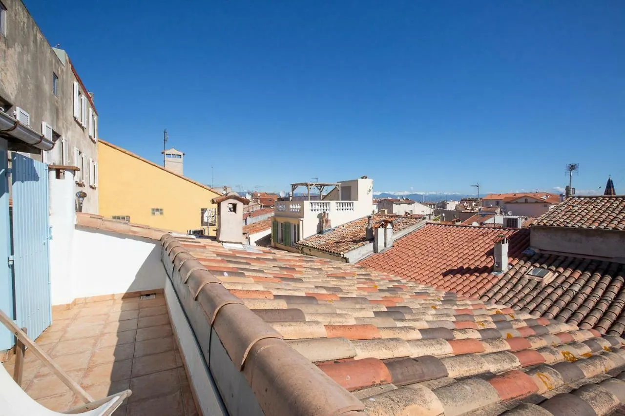 Logement Atypique Dans La Rue Fourmilliere Antibes